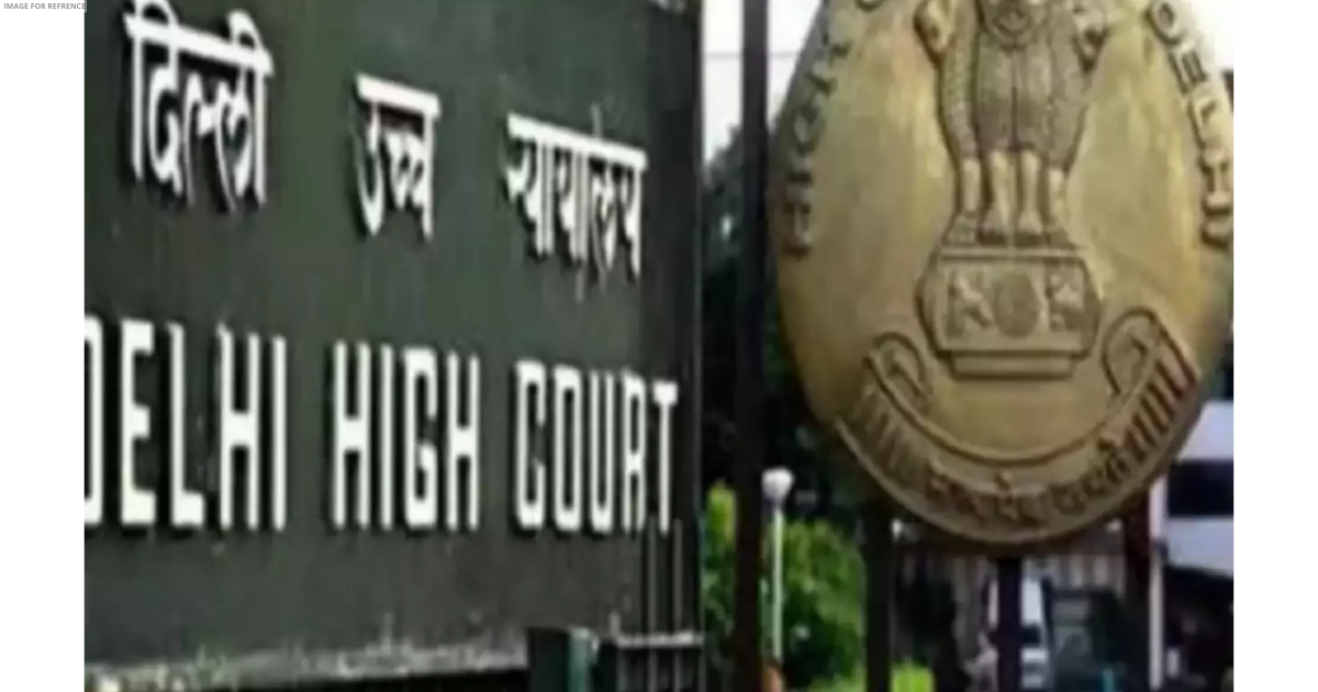 Delhi HC quashes two FIRs registered in property dispute, asks parties to clean police stations
